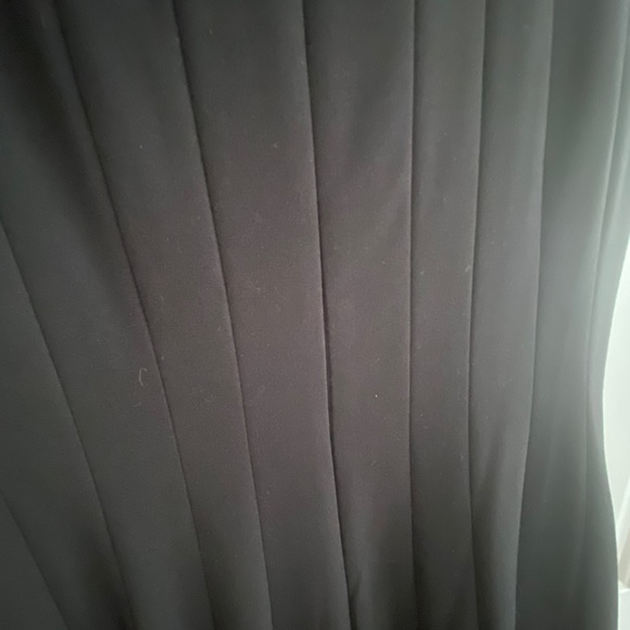 Calvin Klein black sleeveless dress Size12 Worn once zip up back swing skirt - Picture 8 of 11